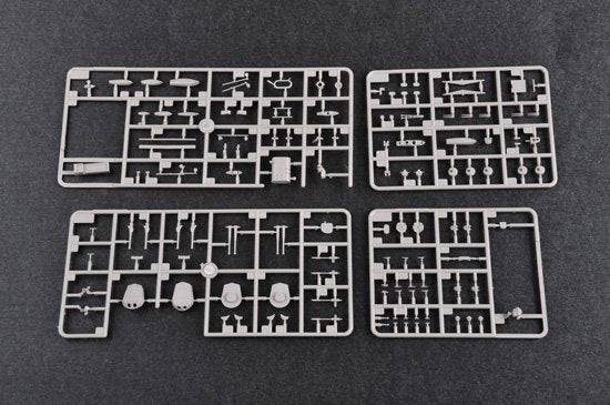 Trumpeter 05794 HMS Queen Elizabeth 1941 1/700 – image 10