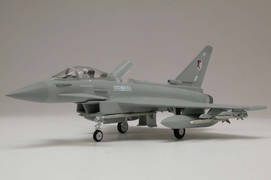 Airfix 50098 Eurofighter Typhoon Starter Set 1/72 – Bild 2