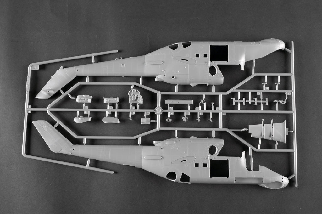 Trumpeter 05829 Mi-24P Hind-F 1/48 – obrázek 12
