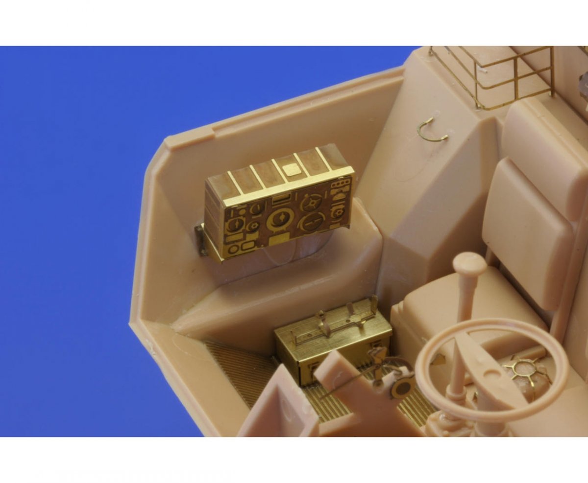 Eduard 36179 152mm ShkH vz.77 DANA interior 1/35 Hobby Boss – obrázek 4