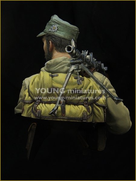 Young Miniatures YM1860 SS GEBIRGSJAGER WWII 1/10 – Bild 5