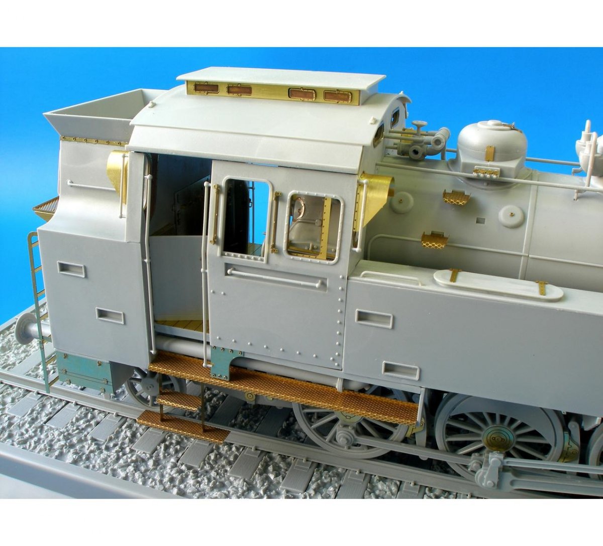 Eduard BIG3573 BR 86 TRUMPETER 1/35 – image 11