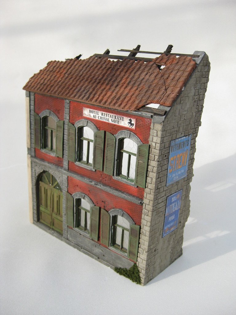 RT-Diorama 35007 Roof tiles with chimney 1/35 – obrázek 5