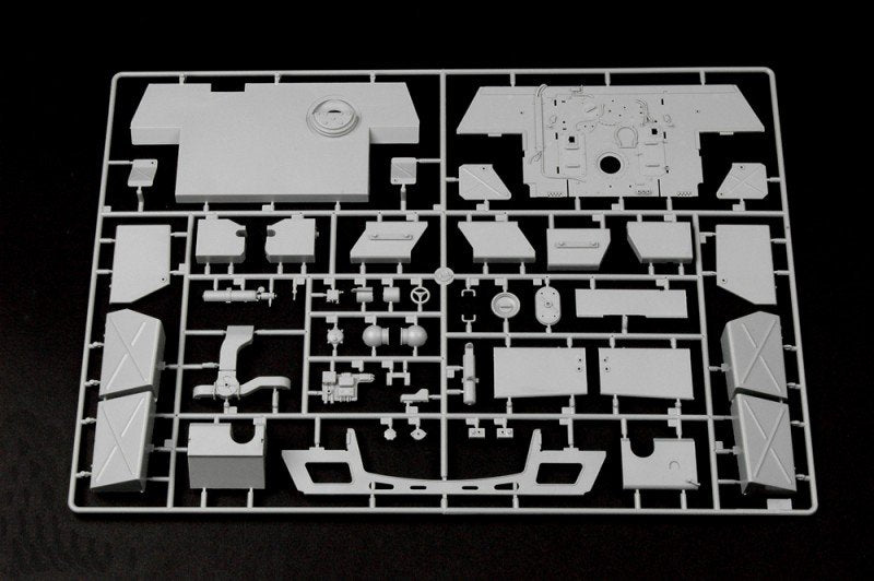 Trumpeter 00910 German Kingtiger 2in1 (Henschel Turret Porsche Turret) 1/16 – image 15
