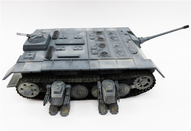 Modelcollect UA72161 Fist of War Series German P300/2 PanzerKampfWagen und Trager 1/72 – image 12