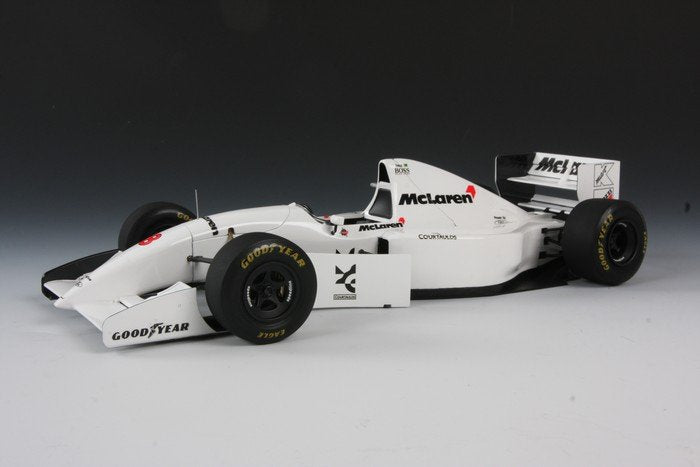 Tamiya 25172 McLaren Ford MP4/8 1/20
