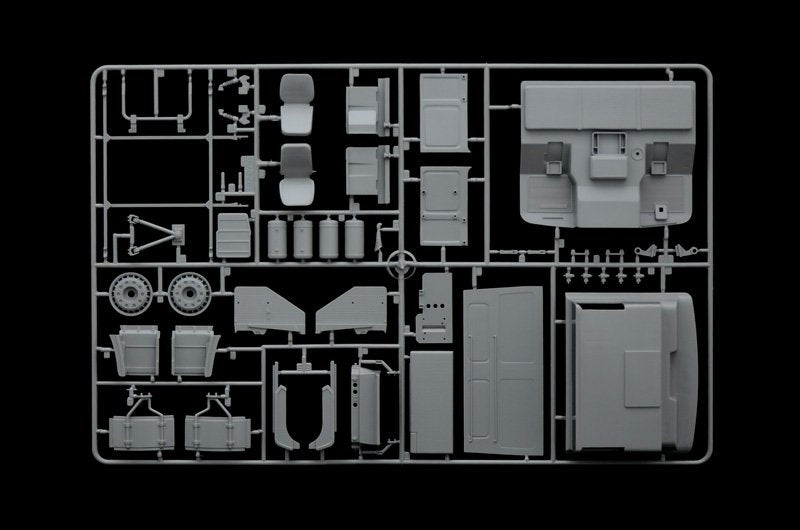 Italeri 3901 MAN F2000 6x4 1/24 – immagine 3