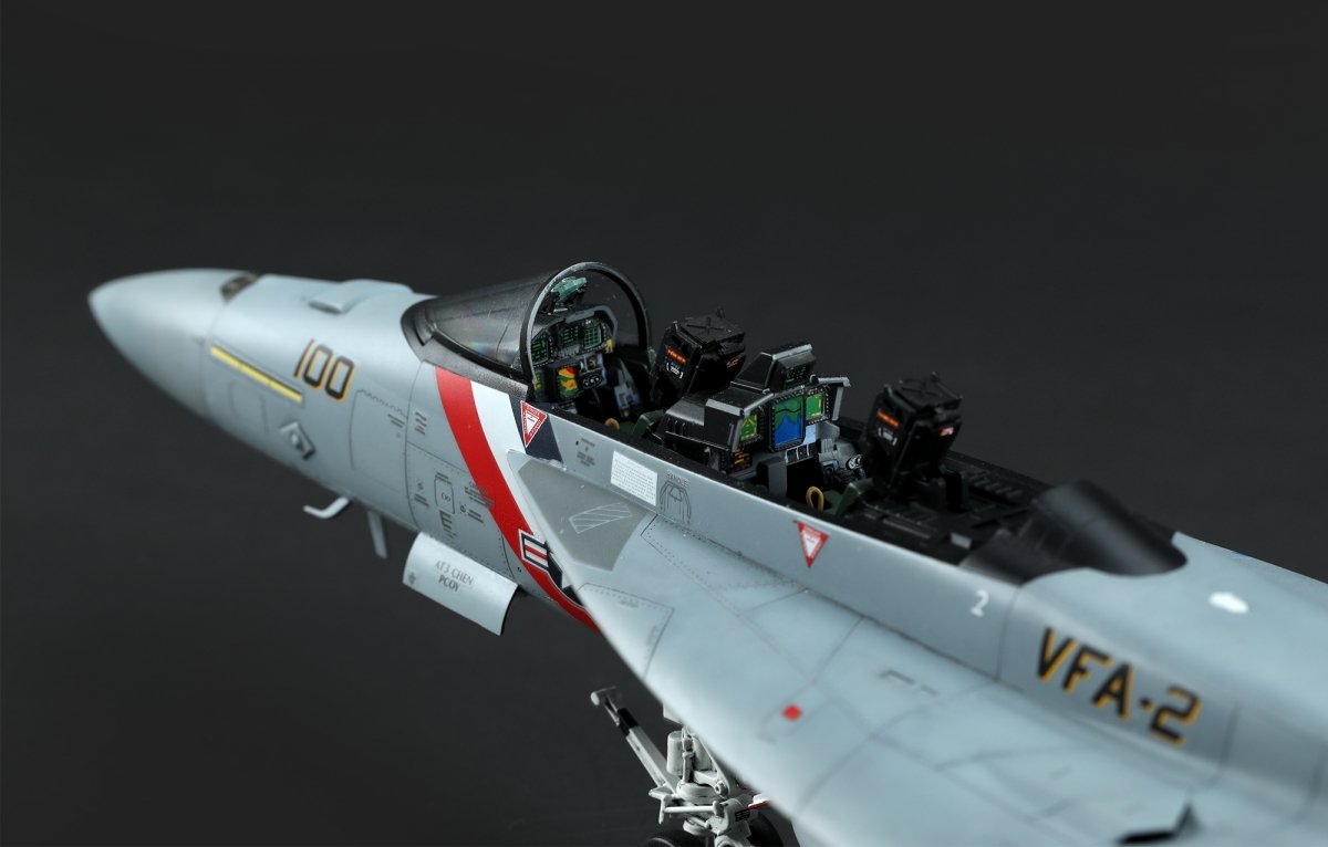 Meng LS-016 BOEING F/A-18F SUPER HORNET BOUNTY HUNTERS 1/48 – image 5