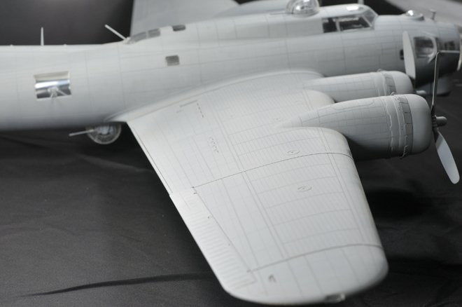HK Models 01E04 B-17 Flying Fortress F and G 1/32 – Bild 11