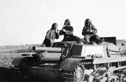 Kagero 88008 History of the 40/43M Zrínyi Assault Howitzer EN – zdjęcie 4