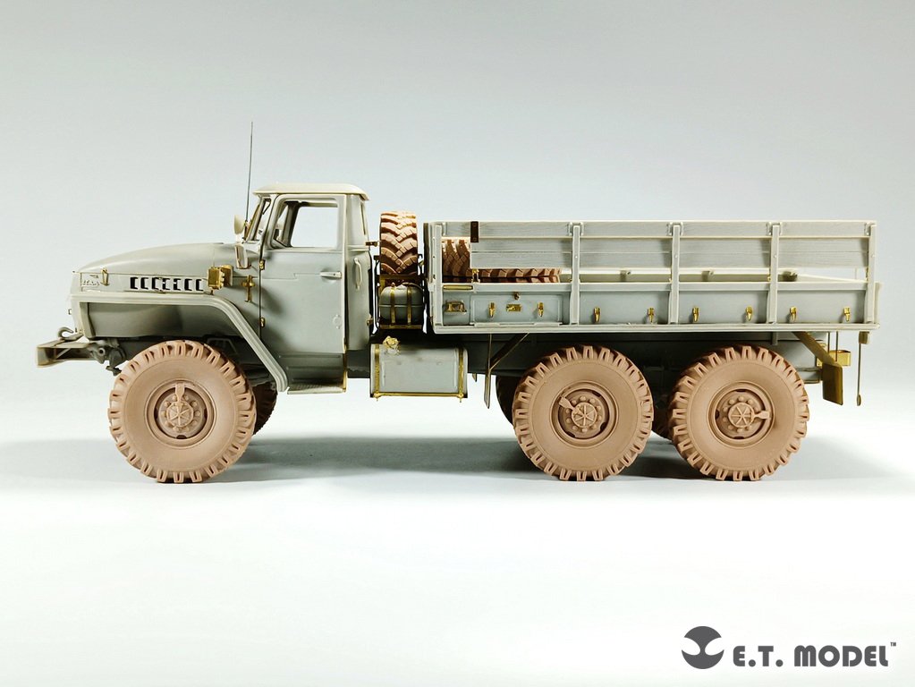 ET Model P35-116 Russian URAL-4320 Truck Weighted Road Wheels(3D Printed) For TRUMPETER Kit 1/35 – obrázek 11