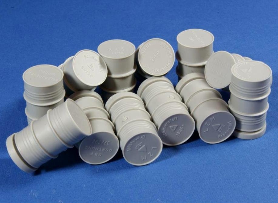 Panzer Art RE35-184 WWII 200l German fuel drums (commercial) 1/35 – immagine 3
