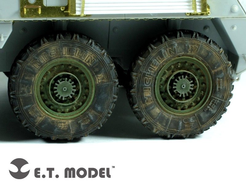 ET Model ER35-010 US ARMY Stryker Armored Vehicle Weighted Road Wheels For TRUMPETER 1/35 – image 3