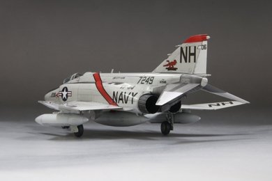 Fine Molds FP43S US Navy Jet Fighter F-4J &amp;quot;Aardvarks&amp;quot; 1/72 – image 5