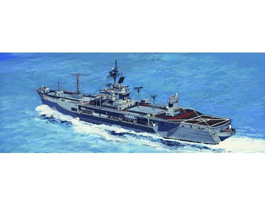 Trumpeter 05719 USS MOUNT WHITNEY LCC-20 1997 1/700