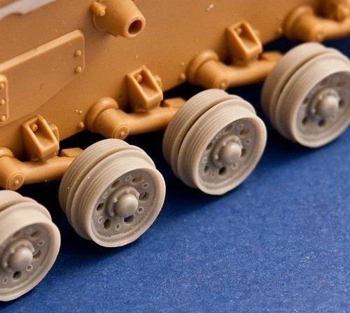 Panzer Art RE35-273 Pz.Kpfw III/StuG III burn out wheels 1/35 – image 2