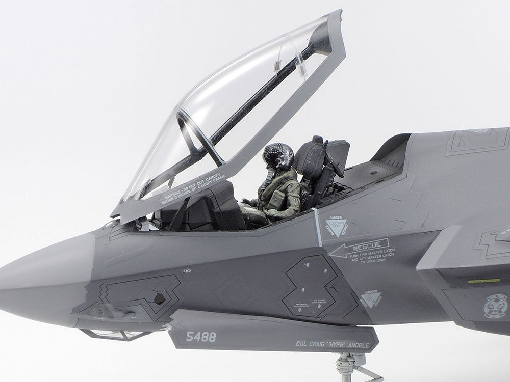 Tamiya 60792 Lockheed Martin F-35A Lightning II 1/72 – image 8