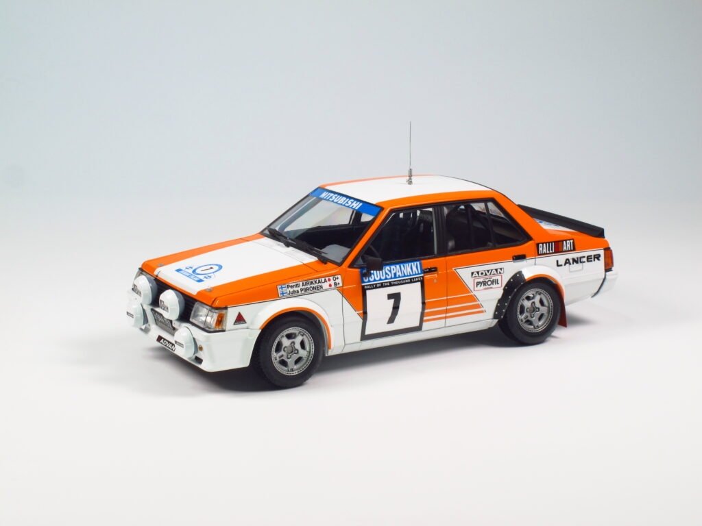 NuNu PN24018 MITSUBISHI LANCER TURBO 82 RALY 1000 LAKES 1/24 – image 2