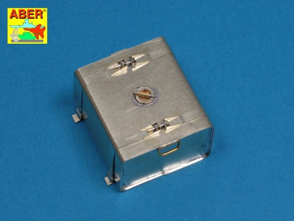 Aber 16046 Russian Heavy Tank KV-1 vol 4 - Box type lubricant tank 1/16 – Bild 4