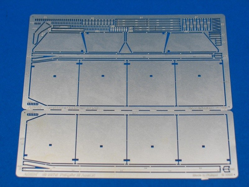 Aber 48037 Pz. Kpfw.III, Ausf.N (Sd.Kfz.141/2) Tamiya 1/48 – obrázek 6