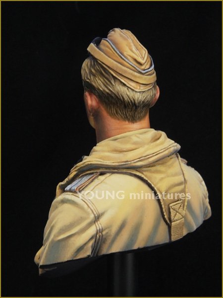 Young Miniatures YM1846 LUFTWAFFE PILOT North Africa WWII 1/10 – Bild 6