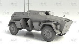 ICM 35110 Sd.Kfz. 247 Ausf.B, Véhicule Blindé du Commandement Allemand 1/35 – image 3