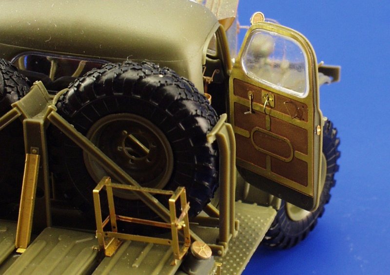 Eduard BIG3529 SA-2 MISSILE / ZiL-157 Truck TRUMPETER 1/35 – immagine 6