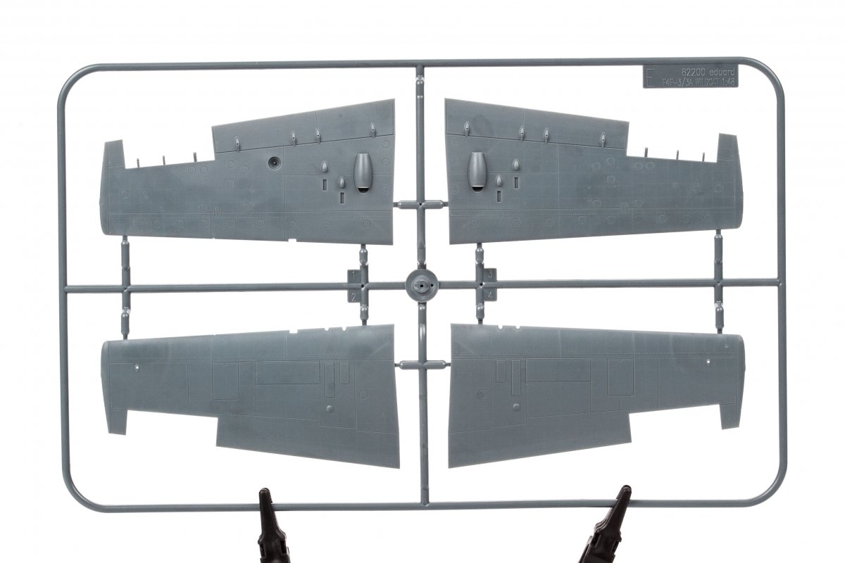 Eduard 11166 MIDWAY DUAL COMBO 1/48 – Bild 9