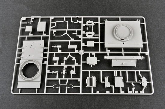 Trumpeter 01046 Mittlere Artillerie Raketen System MARS 1/35 – image 6