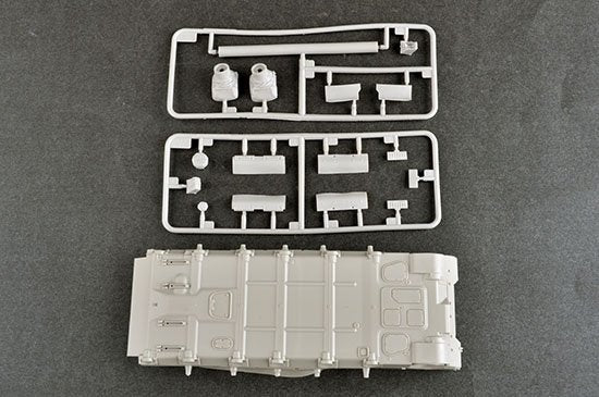 Trumpeter 09588 Russian T-80BVM MBT(Marine Corps) 1/35 – Bild 4