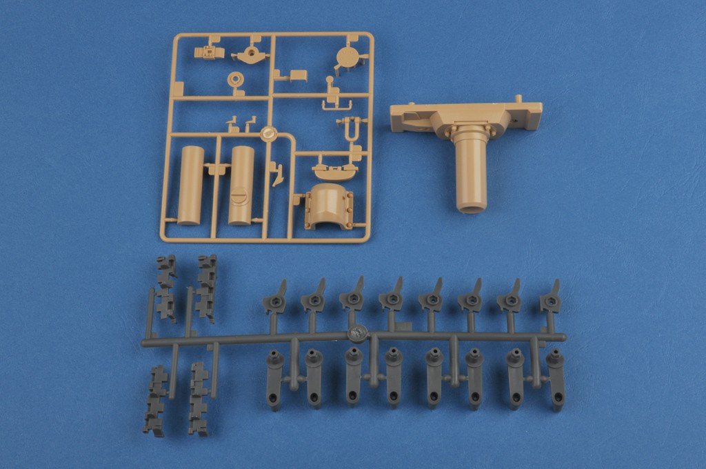 Hobby Boss 82601 Pz.Kpfw. VI Tiger I 1/16 – image 18
