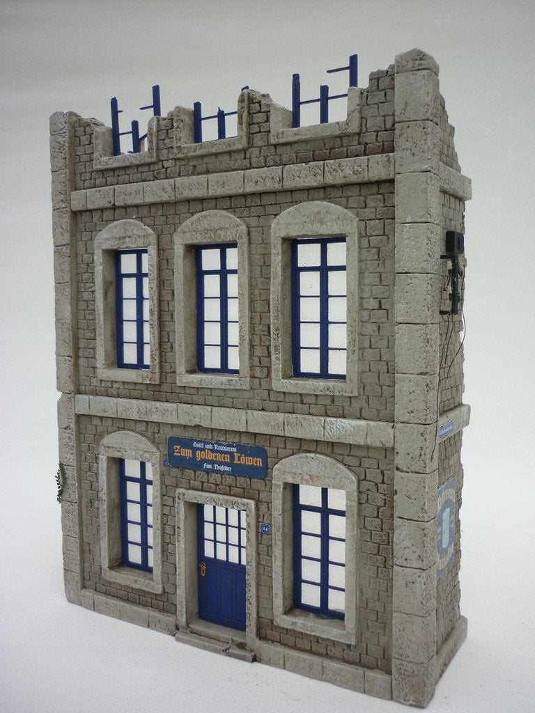 RT-Diorama 35198 Damaged City Building 1/35 – image 8