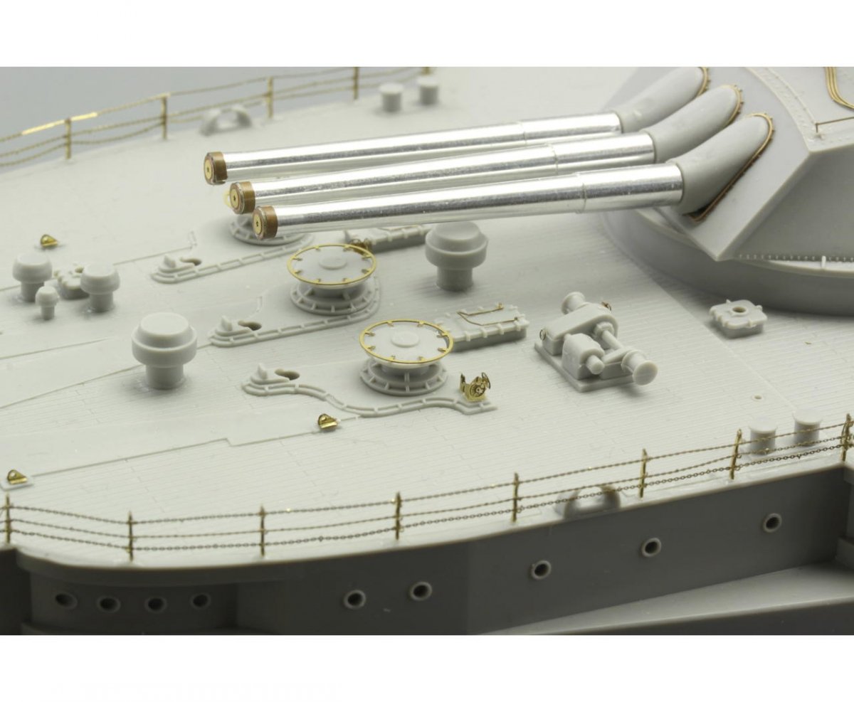 Eduard 53112 USS Arizona part 6 - superstructure TRUMPETER 1/200 – obrázek 4