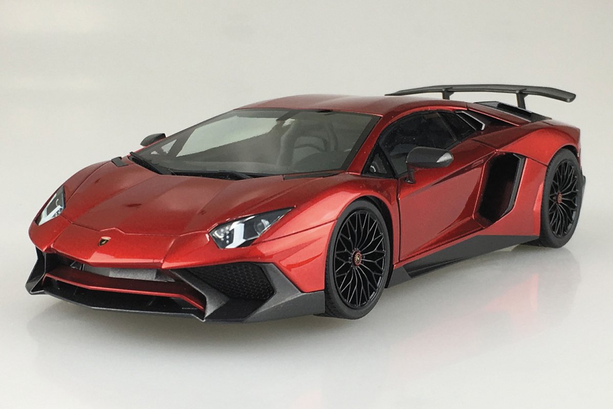 Aoshima 06120 Lamborghini Aventador SV 1/24 – obrázek 2