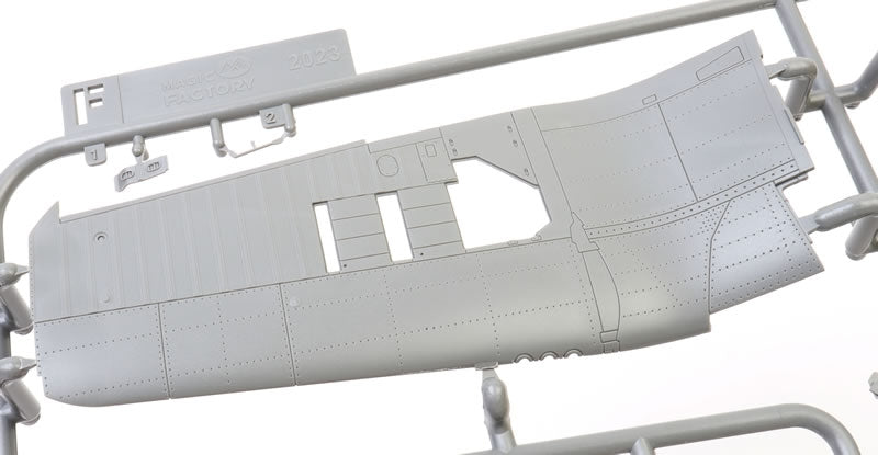 Magic Factory 5003 F4U-1A Corsair 1/48 – image 5