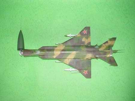 Trumpeter 02811 Sukhoi Su-15 TM Flagon-F 1/48 – image 7