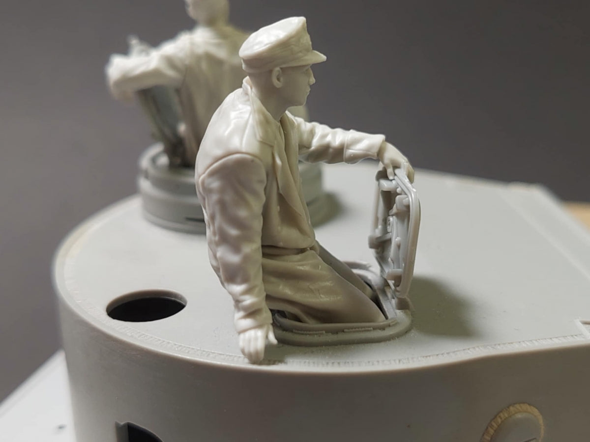 Panzer Art FI35-258 DAK “Tiger” tank loader 1/35 – obrázek 3