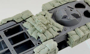 Panzer Art RE35-693 Sandbags armor for Ukrainian BTR-80 1/35 – Bild 8