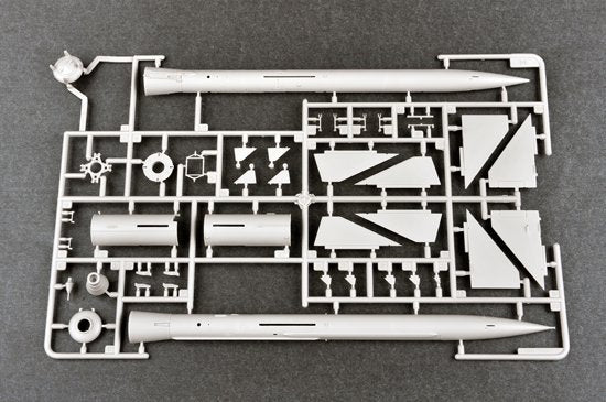 Trumpeter 01033 Russian Zil-131V towed PR-11 SA-2 Guideline 1/35 – image 12
