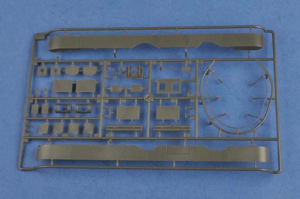 Hobby Boss 83842 Soviet T-35 Heavy Tank -Before – Bild 6