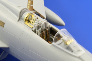 Eduard 73363 F-100C S. A. 1/72 TRUMPETER – zdjęcie 20