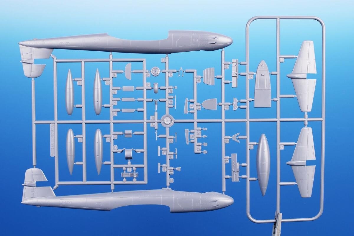 Special Hobby 72463 Gloster Meteor Mk.8/9 &amp;#39;Middle East Meteors&amp;#39; 1/72 – obrázek 3