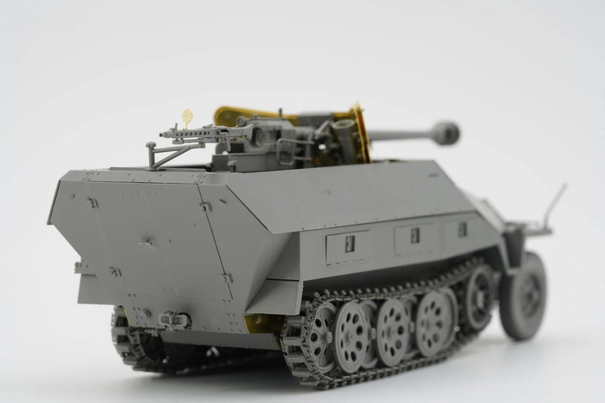 Border Model BT-043 Sd.Kfz.251/22 in 7.5cm PaK 40 Pakwagen 1/35 – image 4