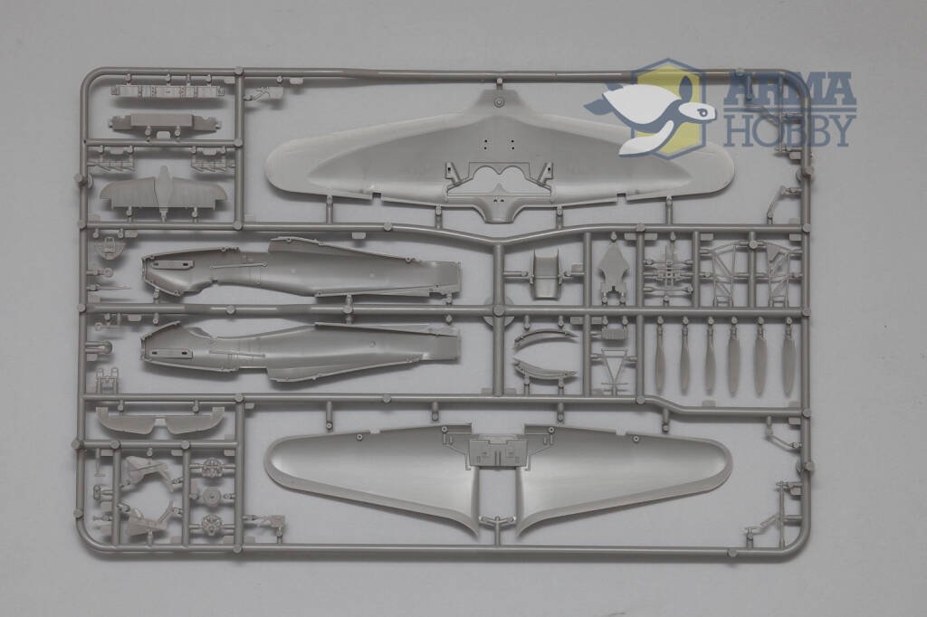 Arma Hobby 70025 Hurricane Mk I Eastern Front - Limited Edition 1/72 – image 6