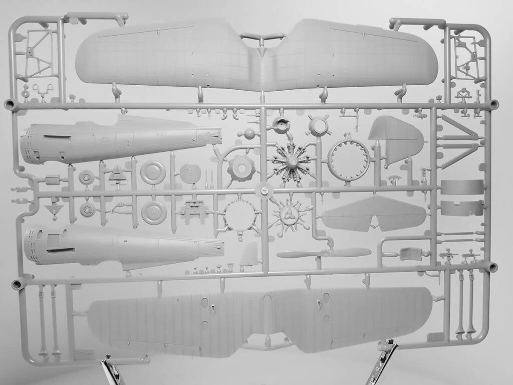 Arma Hobby 40002 PZL P.11c Model Kit 1/48 – zdjęcie 4