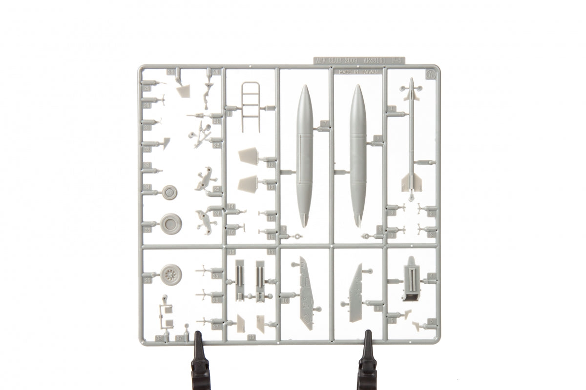 Eduard 11182 Freedom Tiger F-5E Tiger II, Limited Edition 1/48 – image 10