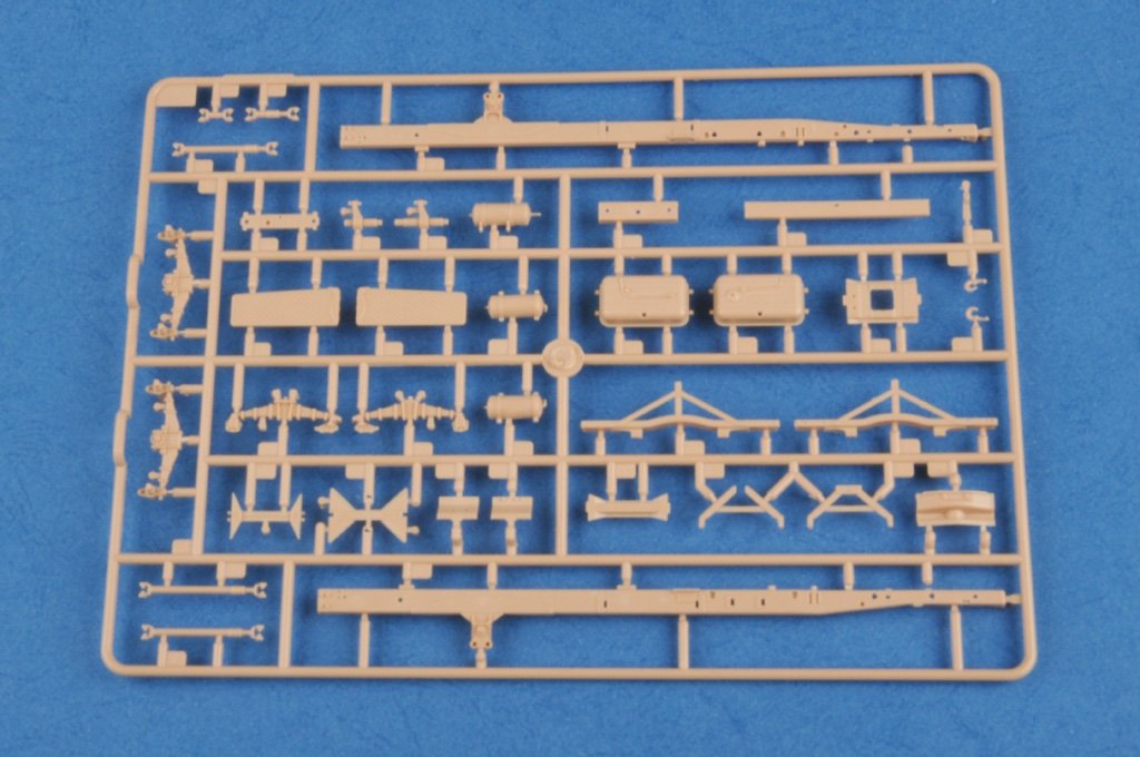 Hobby Boss 83845 Russian ZIS-151 1/35 – zdjęcie 8