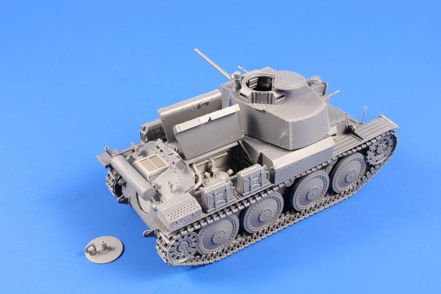 CMK 3142 Pz.38(t) Ausf. E/F Engine 1/35 – image 7