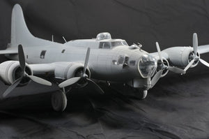 HK Models 01E04 B-17 Flying Fortress F and G 1/32 – Bild 15