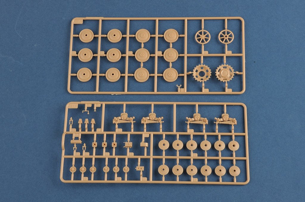 Hobby Boss 80151 German Type III/IV Hybrid Chassis Tank Small Turret 1/35 – image 9